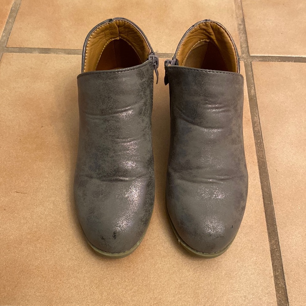 Yo Kids Girls cute booties size 13